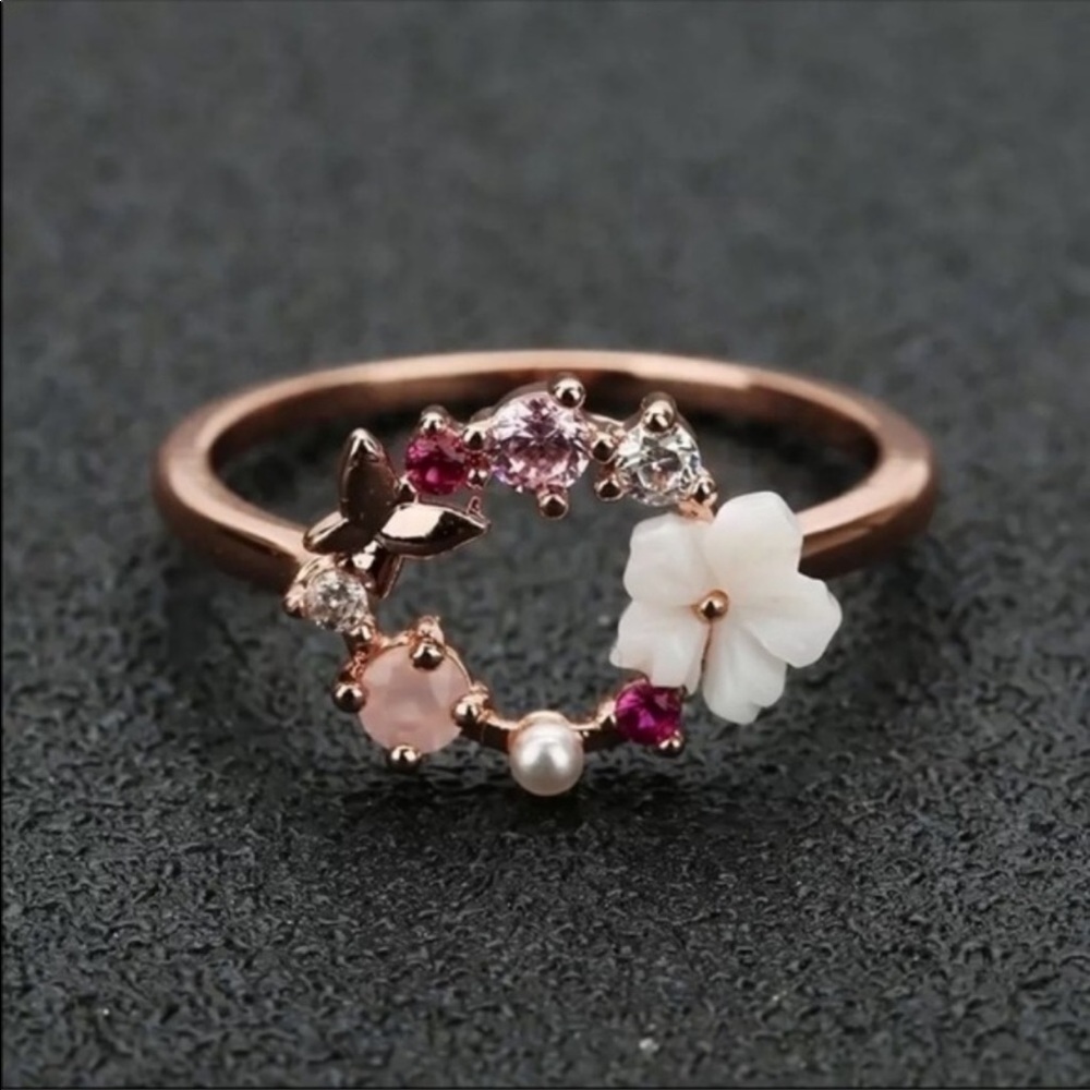 New 18K Rose Gold butterfly Circle Flower Ring - Picture 1 of 5
